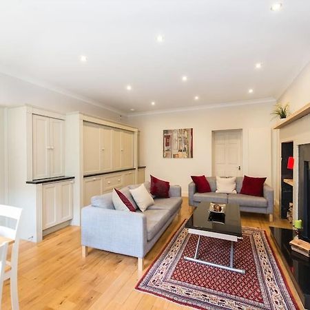 Self Catering , City Centre Apartment With Parking EDI Kültér fotó