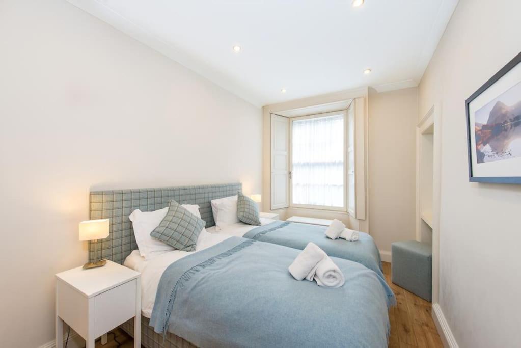 Self Catering , City Centre Apartment With Parking EDI Kültér fotó