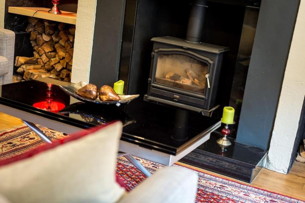Self Catering , City Centre Apartment With Parking EDI Kültér fotó